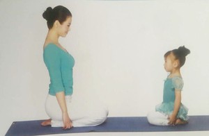 親子瑜伽-牛面式