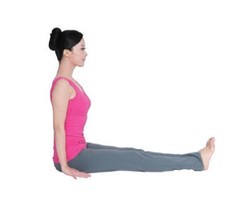 蓮花坐手向上伸展式提高四肢靈活度