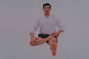 印度瑜伽坐姿體式—蓮花式