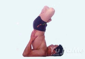 瑜伽體式-胎兒肩倒立