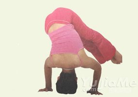 瑜伽體式-八字扭轉式