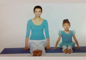 親子瑜伽-蝴蝶式