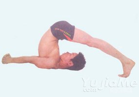 瑜伽體式-犁式變化式一