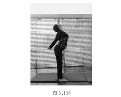 柔耐動作-雙腳的姿勢