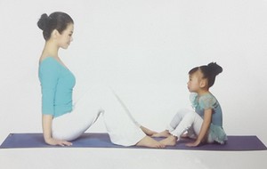 親子瑜伽-烏龜式