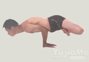 瑜伽體式-孔雀捆綁式