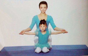 親子瑜伽-腰側彎式