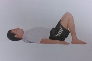 印度瑜伽排毒養顏瑜伽—犁式