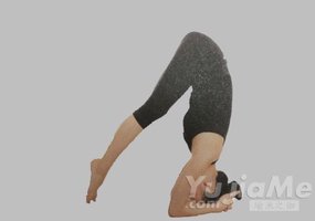 瑜伽體式-扭轉側倒立式