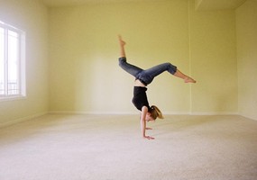 解析為什麼瑜伽人士偏愛頭倒立？