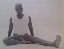 瑜伽百科-吉祥坐