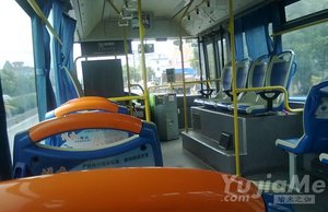 在公車裡 1分鐘瑜伽教你減壓